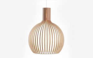 Suspension en lamelle de bois